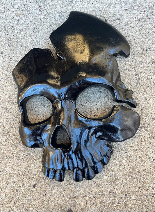 Black Skull Wall Hanger (Front)