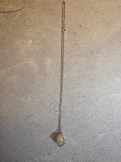 'Somebody's Favorite' Vintage Captive Marble Necklace (Marbled White/Yellow)