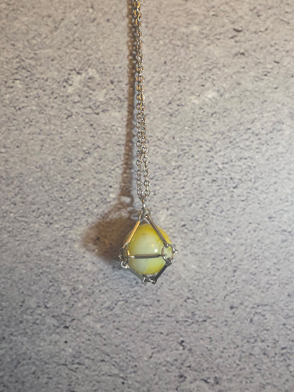 'Somebody's Favorite' Vintage Captive Marble Necklace (Yellow/White)