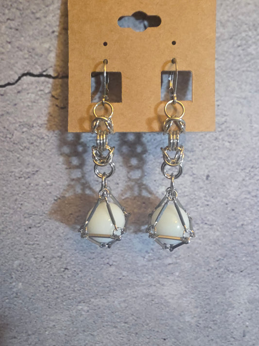 'Somebody's Favorite' Vintage Captive Marble Chainmail Earrings (White)